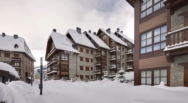 Val de Ruda Luxe 25 by FeelFree Rentals, Забронировать Отель Бизнес-отели Наут-Аран, 4* 5*
