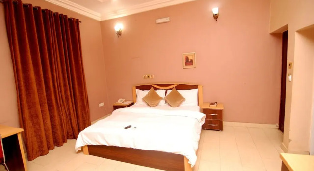 Номер Deluxe Falak Grand Hotel