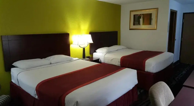 Четырёхместный номер Standard Horizon Inn