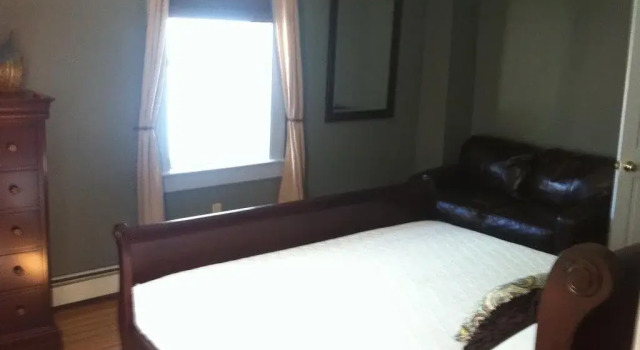 424 Thames Street Inn