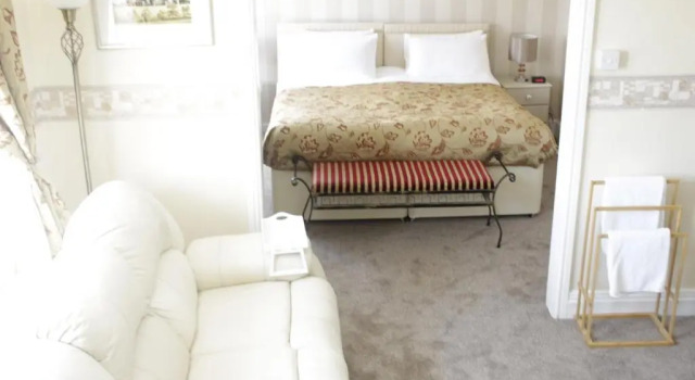 Двухместный люкс Deluxe Clifton Villa Guest House