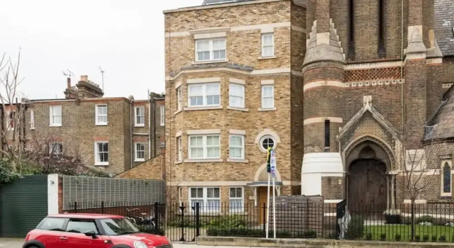 Amazing Designer 2 bed in Barons Court/west Ken, Забронировать Отель Отели Англии 3 звезды, 3*