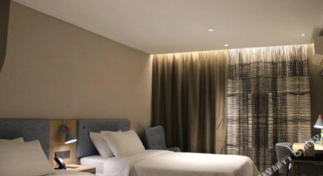 Home Inn Penglai Dengzhou Road Zhenhua Branch