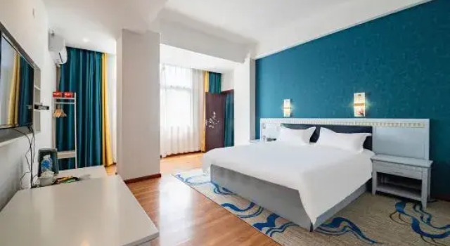 Семейный люкс Yuxi Xicoffetel Hotel (Nanbei Street, Nai'er Park)