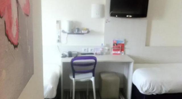 Четырёхместный номер Superior Logis Hôtel Alizéa Le Mans Nord