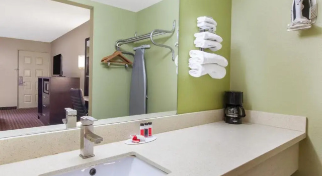 Двухместный номер Deluxe Days Inn by Wyndham San Jose Airport