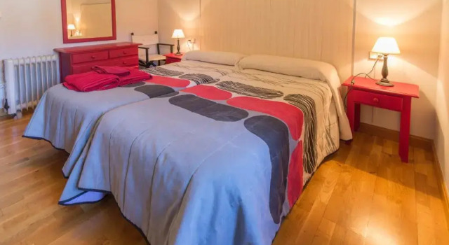 Apartmento AZKOITI, Buchen Sie Ferienwohnung Ochagavía Irati Forest