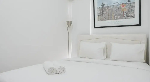 Good Deal 1BR at Akasa Pure Living Apartment BSD, Book Apartment Hotels in South Tangerang with a Pool, Swimming Pool