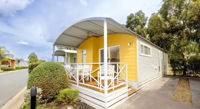 Семейная вилла с 3 комнатами BIG4 Deniliquin Holiday Park