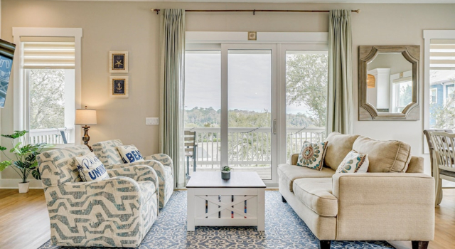 Carolina Beach Luxury Retreat: Intracoastal Views, Забронировать Дом для отпуска Виллы Каролина-бич, рядом с Парк Каролина-Бич, Вилла