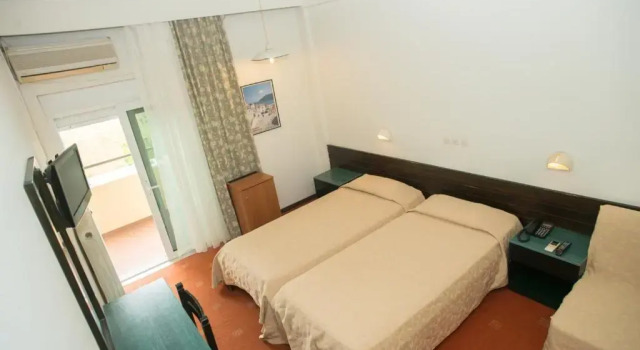 Двухместный номер Standard Plaza Hotel