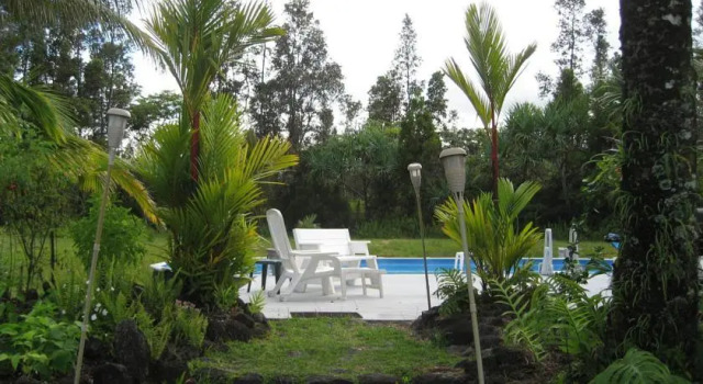 Rainbow Retreat Center, Book Hotel Pahoa Puna