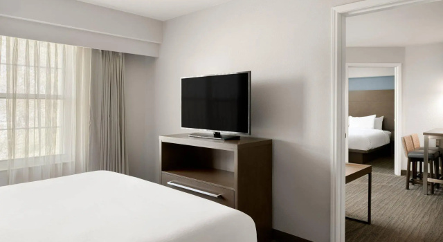 Двухместный люкс с 2 комнатами Pleasanton Marriott