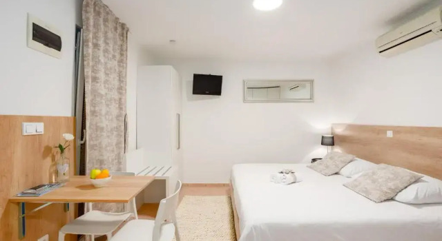 Apartments & Rooms Buble