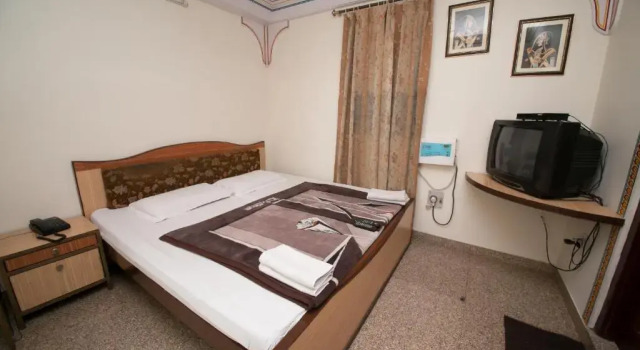 Двухместный номер Semi Deluxe Hotel Kalyan
