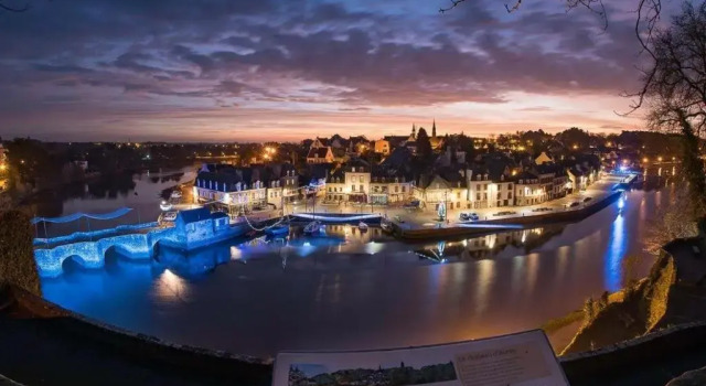 Апартаменты Appartement T3 en souplex sur le port de Saint Goustan