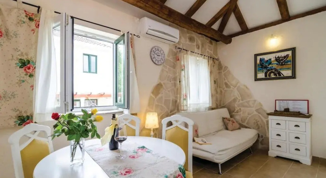 Awesome Home in Cilipi With Outdoor Swimming Pool, Wifi and 4 Bedrooms