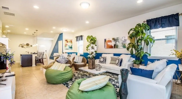 Amazing House! - Windsor at Westside - 8952RS