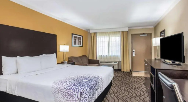 Номер Standard La Quinta by Wyndham Carlsbad - Legoland Area