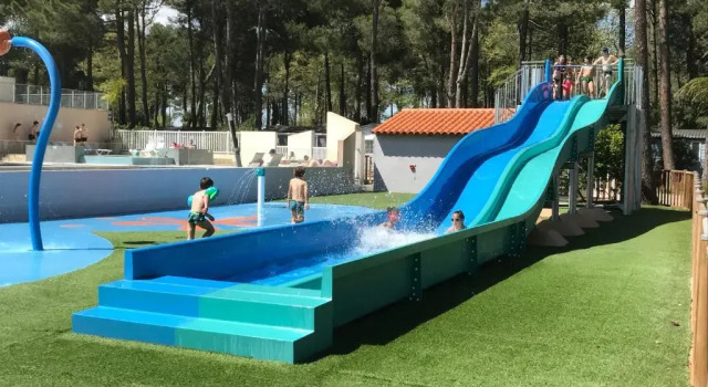 Mobilhomes De Pierrot, Book Hotel Hoteller i Vermillion Coast med pool, Swimmingpool