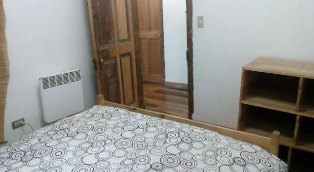 Hostal Oveja Verde, Забронировать Отель Провиденсия Сантьяго, рядом с Станция метро Manuel Montt