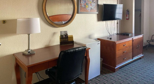 Двухместный номер Standard Econo Lodge Kalamazoo near Wings Stadium