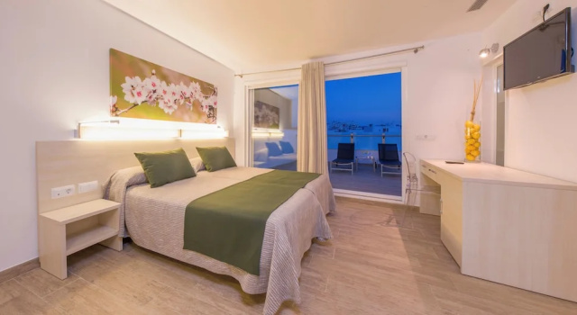 Двухместный номер Premium Hostal Marí