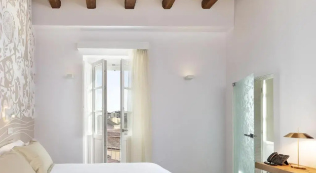 Люкс с видом на сад Casa Clàt - Boutique Hotel