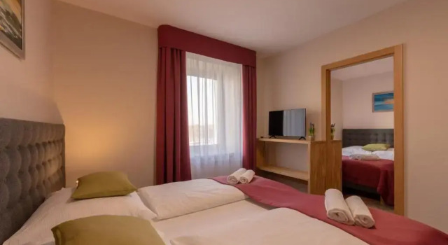 Семейный номер Standard с видом на озеро Marina Pallatium Premium Floor