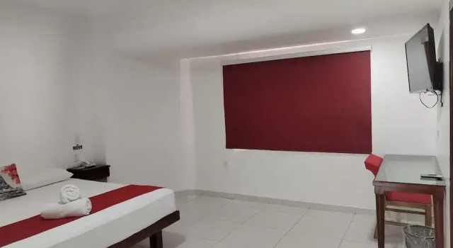 Hotel Cermar Plaza, Rezerwuj Hotel La Barca Jalisco