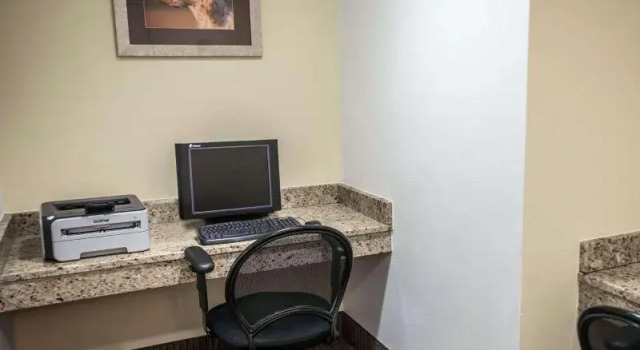 Sleep Inn & Suites Oakley Area, 预订 酒店 Oakley 堪萨斯州