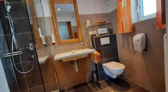 Трёхместный номер Standard Haus Echo