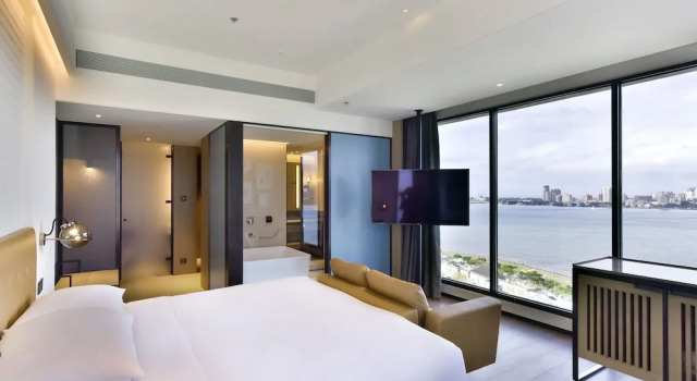 Номер Premium Four Points by Sheraton Taipei Bali