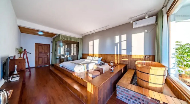 Номер Deluxe Floral Hotel Dali Shanhaiyiyu Lakeview