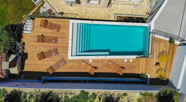 Villa Artea, Luxurious Villa with Heated Pool, Забронировать Вилла Отели Подстраны 4 звезды, рядом с Частный Пляж «Вилла Палмс Апартментс Никса Рузич», 4*