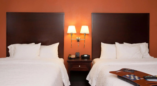 Двухместный номер Standard Hampton Inn & Suites Stamford