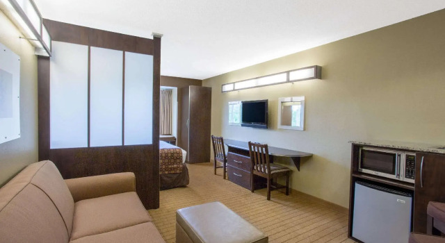 Двухместный люкс Microtel Inn & Suites by Wyndham Mansfield