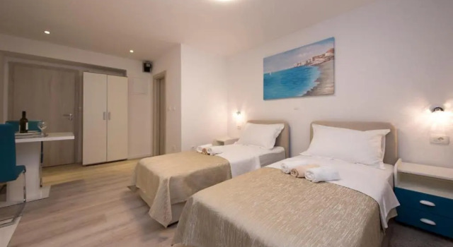 Apartments Maraton, Prenota Appartamento Splitska 