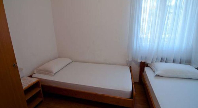 Apartment Vera, Varaa Huoneisto Hotellit Split-Dalmatia pysäköinnillä, Pysäköinti