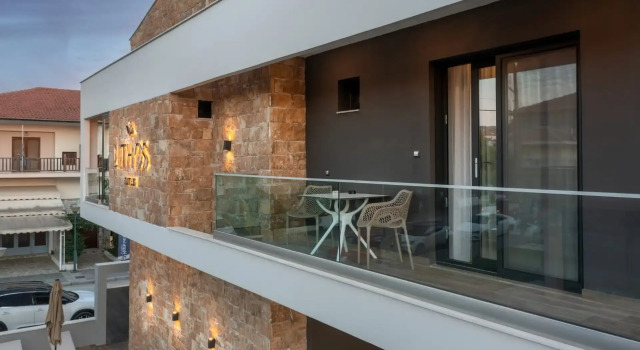 Lithos Suites Nikiti