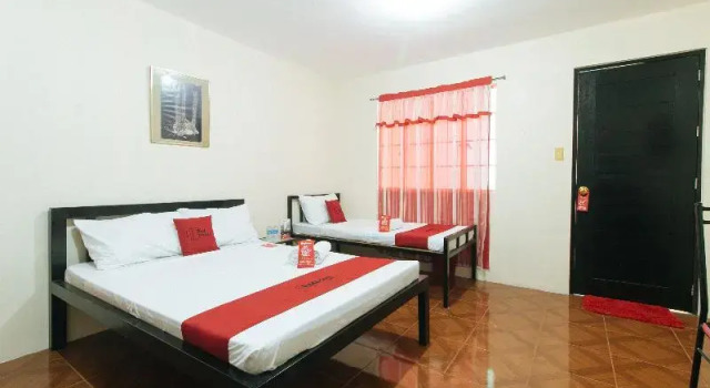 Семейный номер Standard RedDoorz @ FDB Homes Nueva Ecija