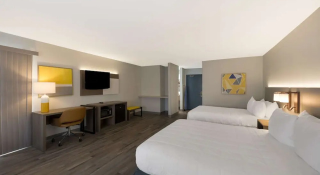 Четырёхместный люкс Quality Inn & Suites Artesia