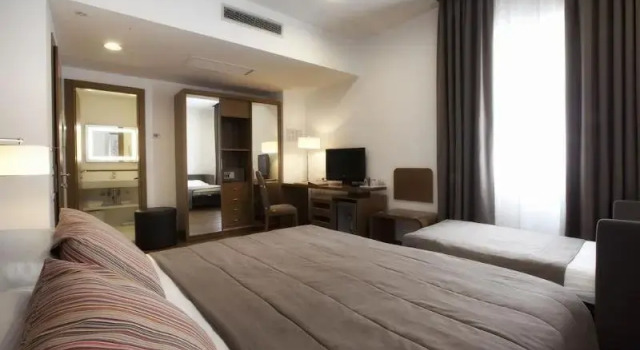 Номер Standard Hotel Plaza