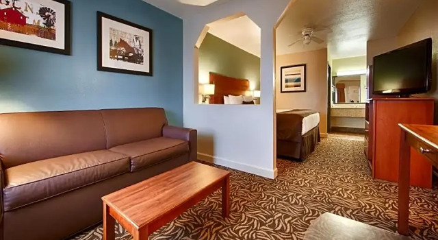 Люкс Best Western Regency Inn & Suites