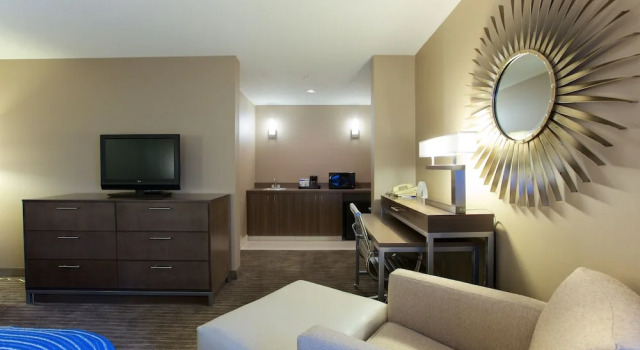 Двухместный номер Premium Holiday Inn Express Fargo - West Acres by IHG