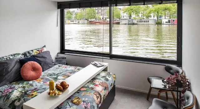 Номер Deluxe Houseboat Amsterdam - Room with a view