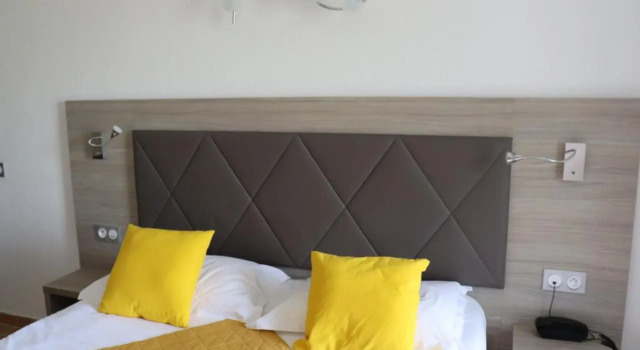 Hotel Bellevue, Забронировать Отель Сен-Флоран Upper Corsica