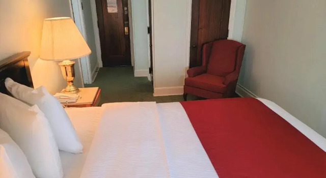 Двухместный номер Standard Penn Wells Hotel