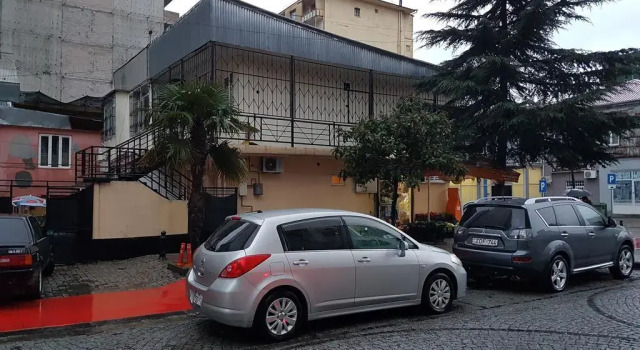 Hostel Alami, Забронировать Хостел Хостелы Батуми, рядом с Фонтан Нептуна, Хостел