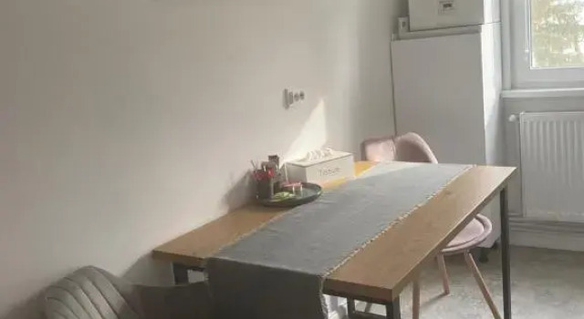 Astra 1bedroom, Rezerwuj Apartament Hotele w Prahova Valley z parkingiem, Parking